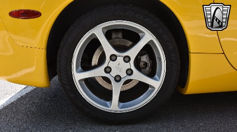 2001 Chevrolet Corvette image 31