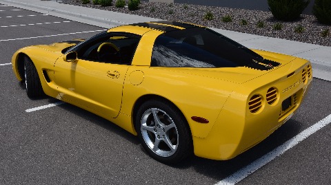 2001 Chevrolet Corvette image 8
