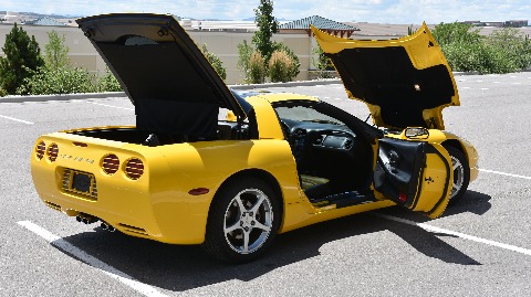 2001 Chevrolet Corvette image 35