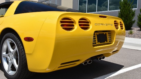 2001 Chevrolet Corvette image 22