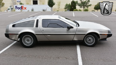 1983 Delorean DMC-12 image 13
