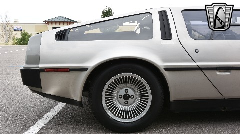 1983 Delorean DMC-12 image 23