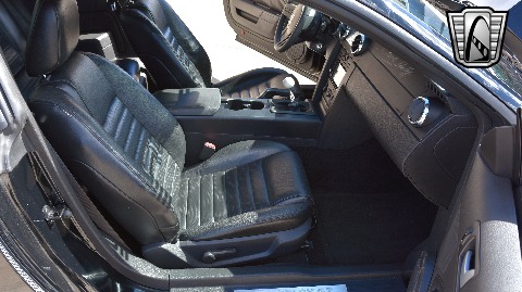 2007 Ford Mustang image 100