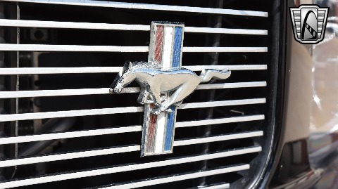 2007 Ford Mustang image 130