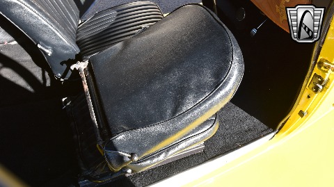 1933 Ford Sedan image 81