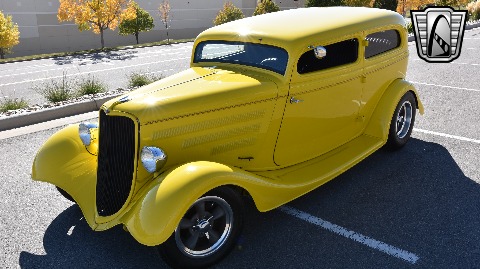 1933 Ford Sedan image 4