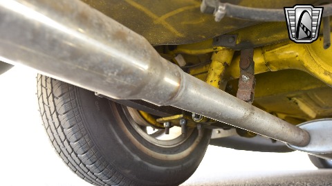 1933 Ford Sedan image 108