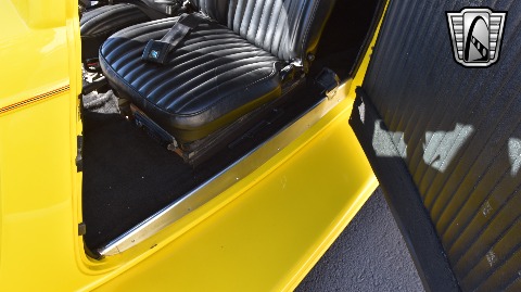 1933 Ford Sedan image 57