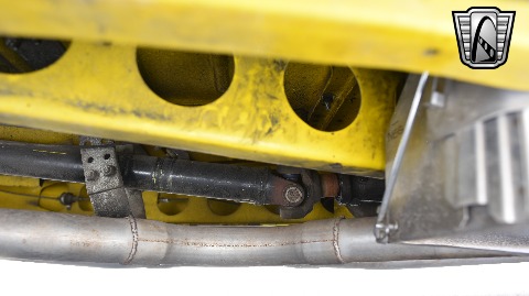 1933 Ford Sedan image 110