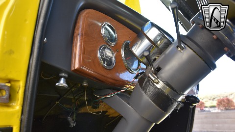 1933 Ford Sedan image 62