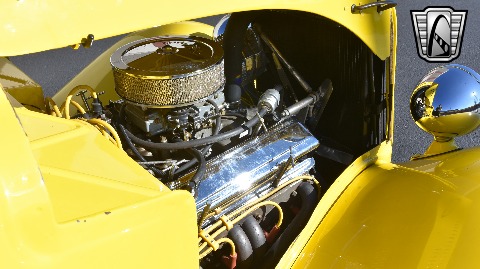 1933 Ford Sedan image 41