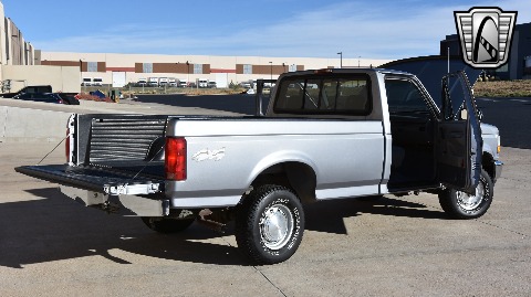 1995 Ford F150 image 35