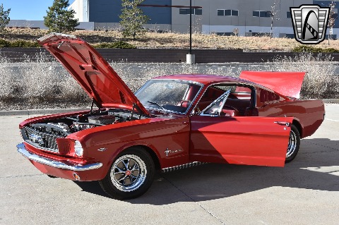 1966 Ford Mustang image 33