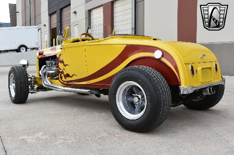 1932 Ford Roadster image 6