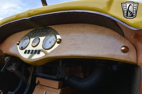 1932 Ford Roadster image 88