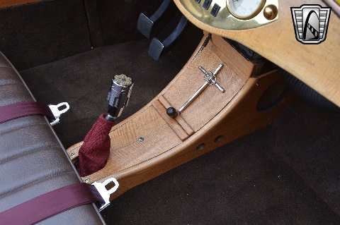 1932 Ford Roadster image 89