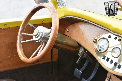 1932 Ford Roadster image 90