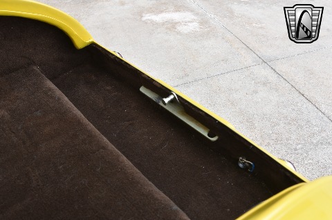 1932 Ford Roadster image 65