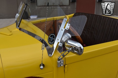 1932 Ford Roadster image 93