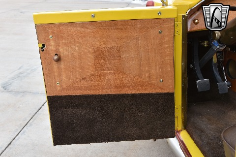 1932 Ford Roadster image 68