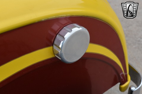 1932 Ford Roadster image 95