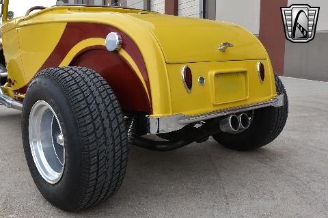 1932 Ford Roadster image 21