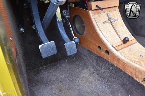 1932 Ford Roadster image 73