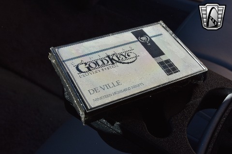 1990 Cadillac Sedan image 89