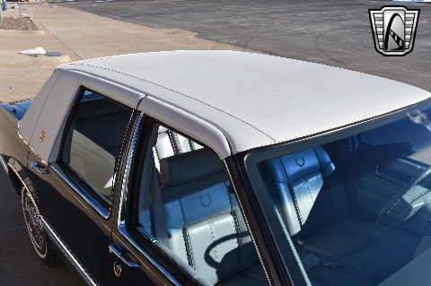 1990 Cadillac Sedan image 115