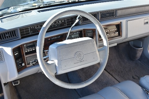 1990 Cadillac Sedan image 78