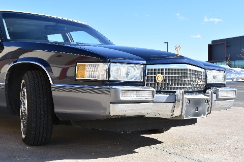 1990 Cadillac Sedan image 27