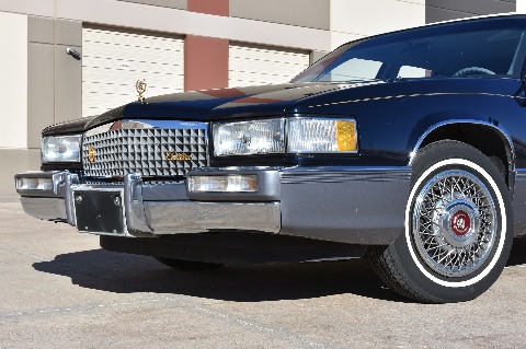 1990 Cadillac Sedan image 28