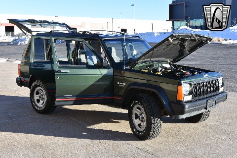 1996 Jeep Cherokee image 36