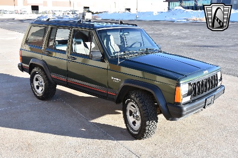 1996 Jeep Cherokee image 16