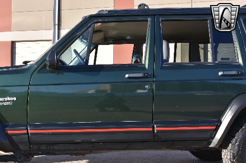 1996 Jeep Cherokee image 20