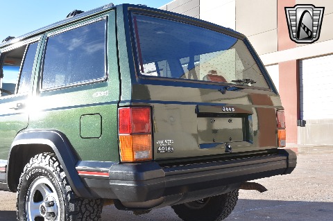 1996 Jeep Cherokee image 22