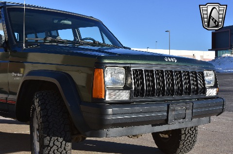 1996 Jeep Cherokee image 27