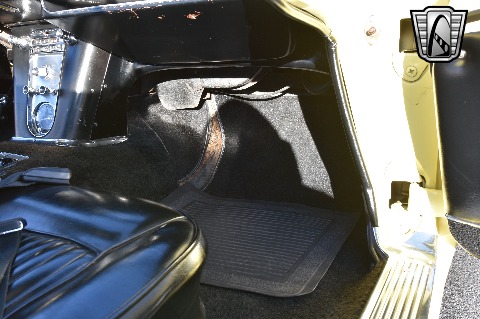 1961 Chevrolet Corvette image 85