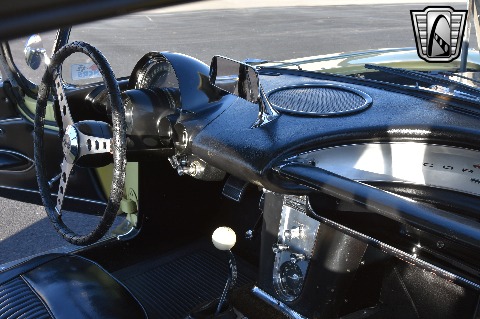 1961 Chevrolet Corvette image 87