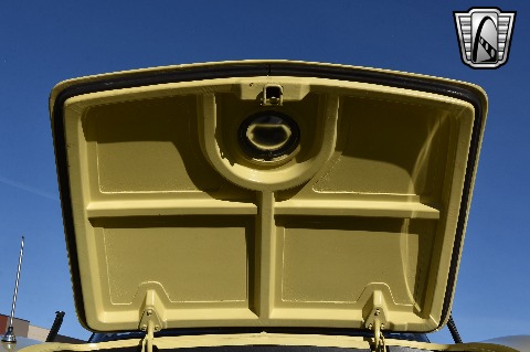 1961 Chevrolet Corvette image 62