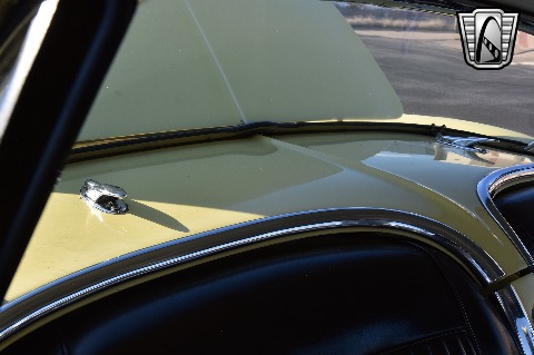 1961 Chevrolet Corvette image 88