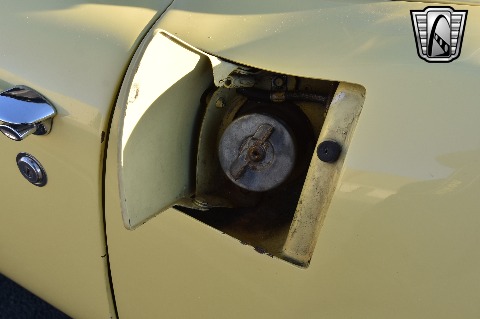 1961 Chevrolet Corvette image 94