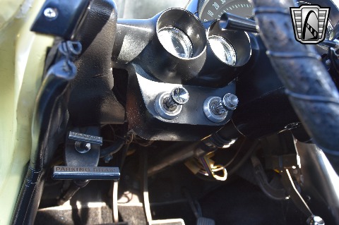 1961 Chevrolet Corvette image 70