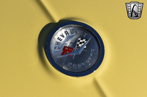 1961 Chevrolet Corvette image 96