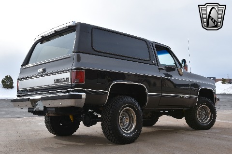 1989 Chevrolet Blazer image 11