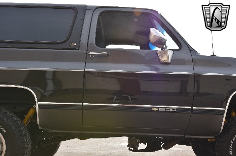 1989 Chevrolet Blazer image 25