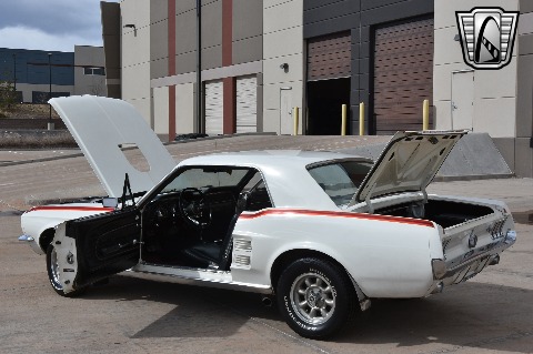 1967 Ford Mustang image 38