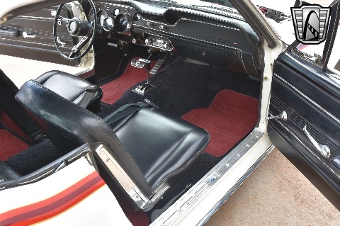 1967 Ford Mustang image 98