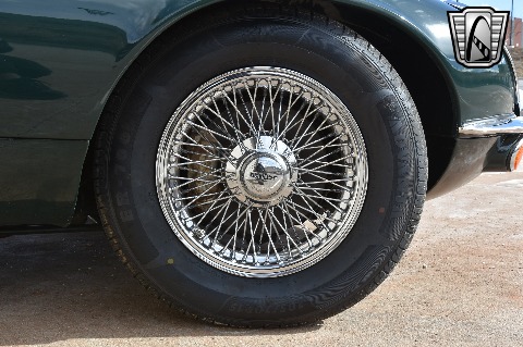 1974 Jaguar XKE image 32