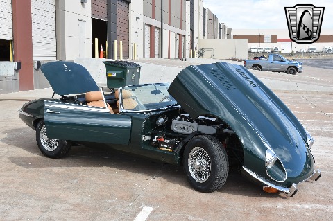 1974 Jaguar XKE image 36